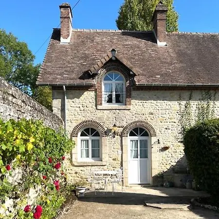 Charmante Maisonette A Arconnay Exterior photo