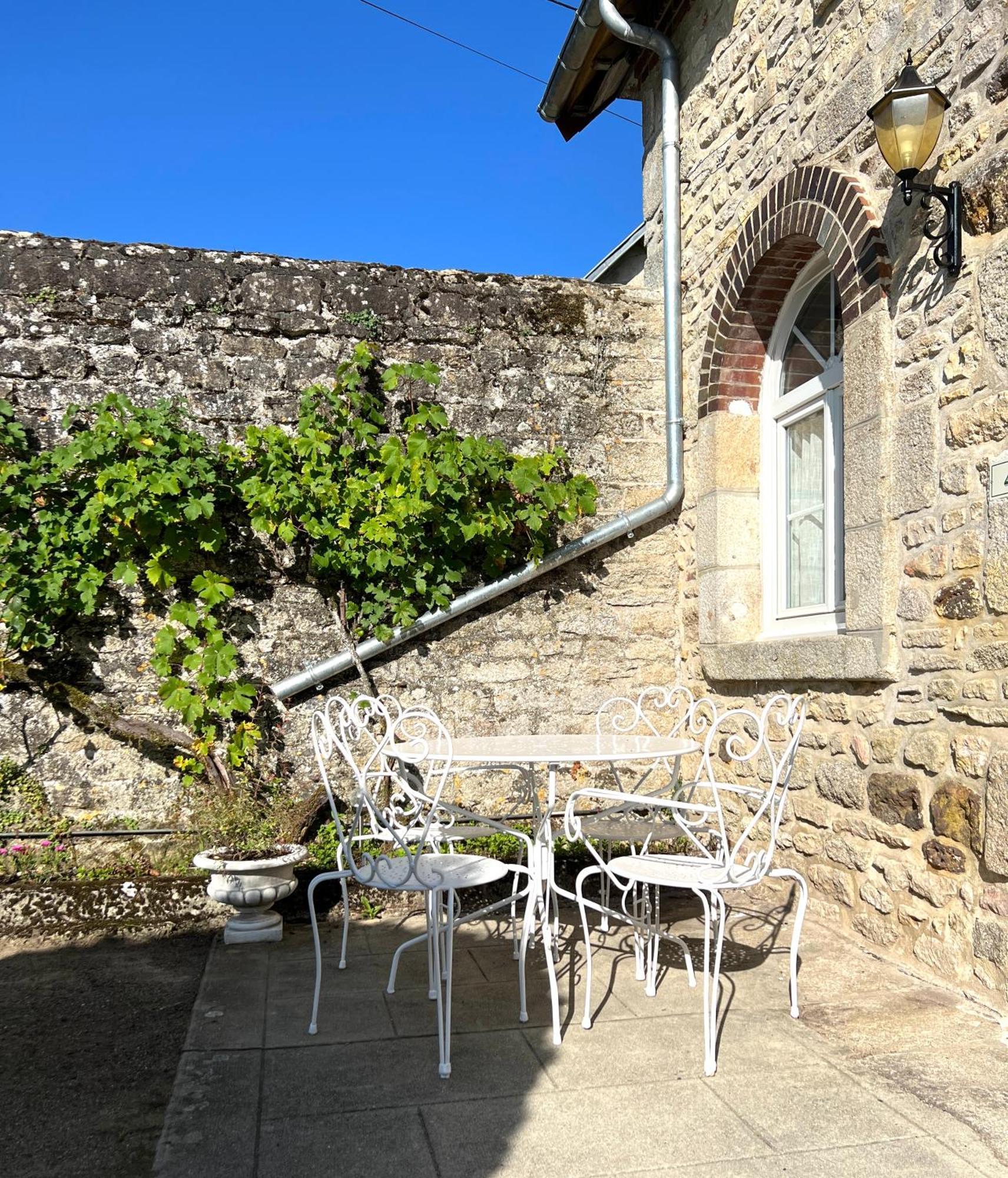 Charmante Maisonette A Hébergement de vacances *